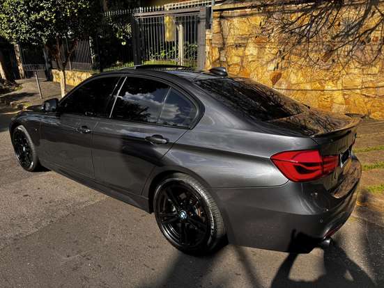 BMW-320i-2016