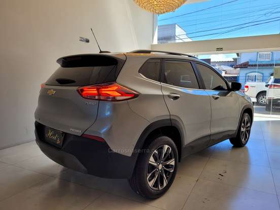 CHEVROLET-TRACKER-2023