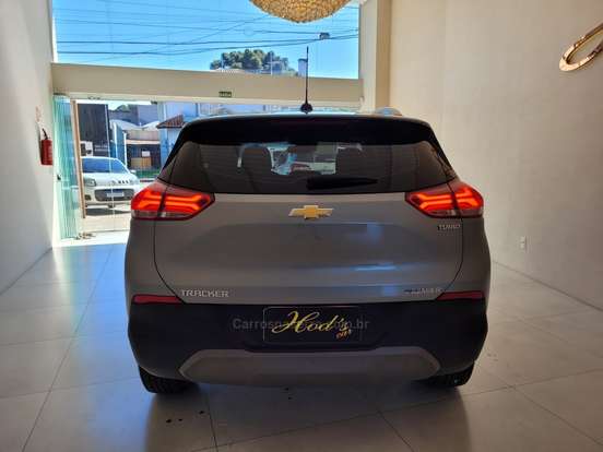 CHEVROLET-TRACKER-2023