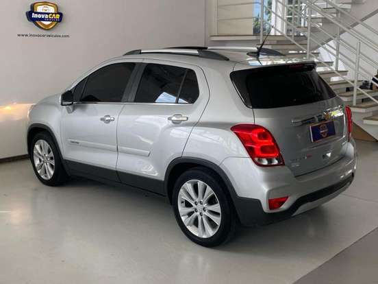 CHEVROLET-TRACKER-2018