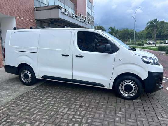 CITROËN-JUMPY-2021