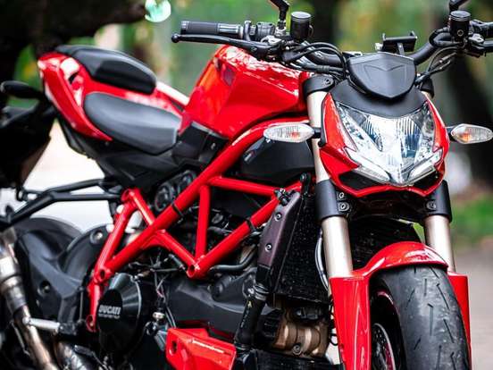 DUCATI-STREETFIGHTER 848 DUCATI-STREETFIGHTER 848-2013