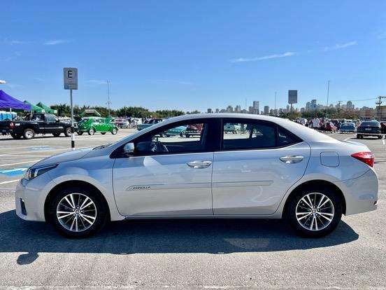 TOYOTA-COROLLA-2017