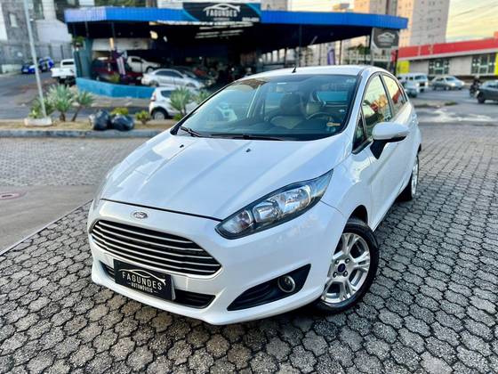 FORD FIESTA 1.6 SE SEDAN 16V FLEX 4P POWERSHIFT