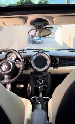 MINI-COOPER-2010