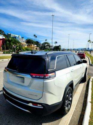 JEEP-COMMANDER-2022