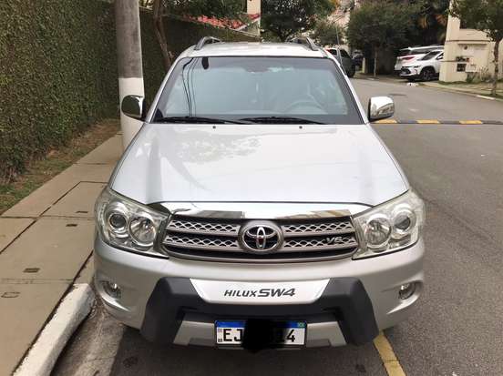 TOYOTA-HILUX SW4-2009