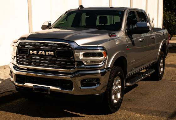 RAM 2500 6.7 I6 TURBO DIESEL LARAMIE CD 4X4 AUTOMÁTICO