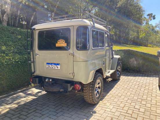 TOYOTA-BANDEIRANTE-3.7 BJ50LV 4X4 TETO RIGIDO DIESEL 2P MANUAL TOYOTA-BANDEIRANTE-1974