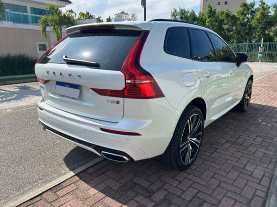VOLVO-XC60-2019