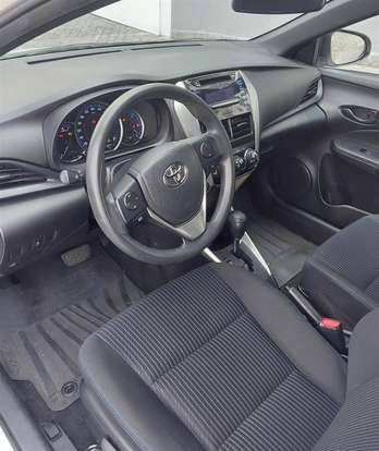 TOYOTA-YARIS-2020