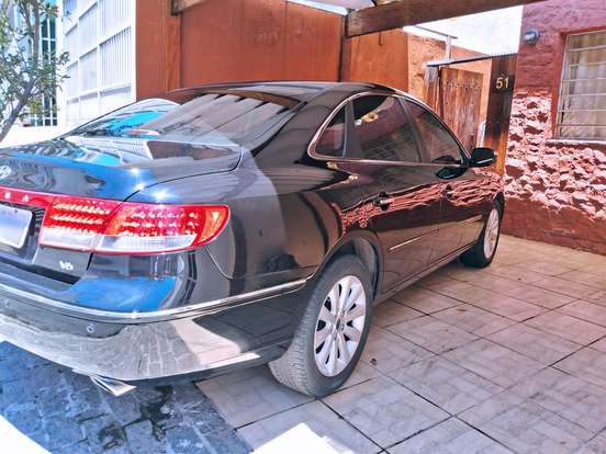 HYUNDAI-AZERA-2008