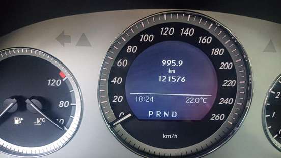 MERCEDES-BENZ-GLK 300-2010