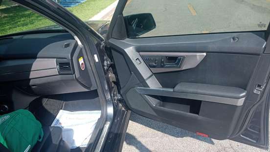 MERCEDES-BENZ-GLK 300-2010
