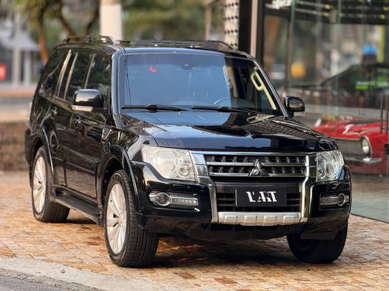 MITSUBISHI PAJERO FULL 3.2 HPE 4X4 16V TURBO INTERCOOLER DIESEL 4P AUTOMÁTICO