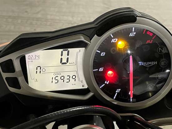 TRIUMPH-STREET TRIPLE 675 ABS-2017