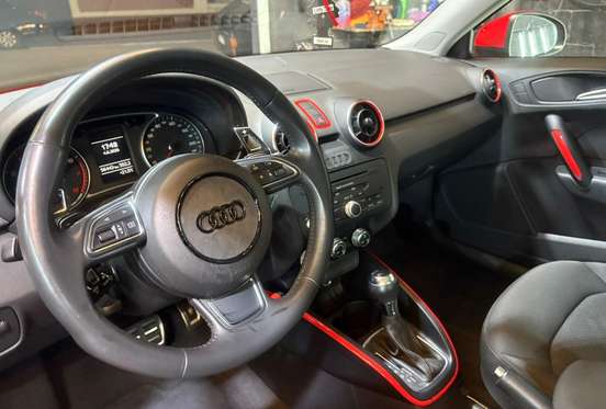 AUDI-A1-1.4 TFSI ATTRACTION 16V 122CV GASOLINA 2P AUTOMÁTICO AUDI-A1-2011