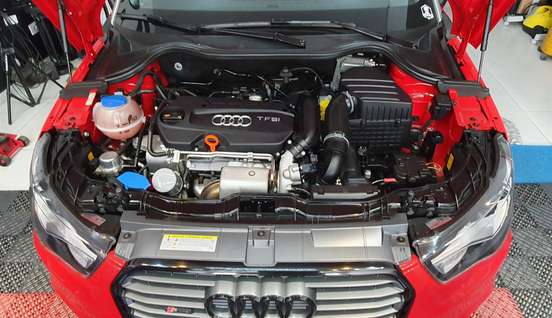 AUDI-A1-2011