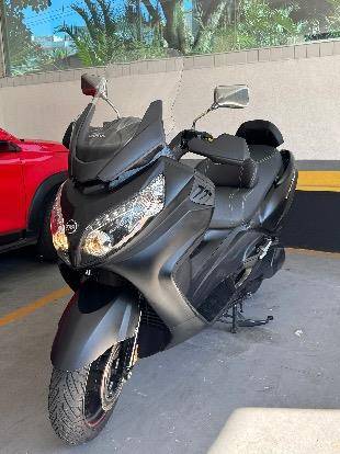 DAFRA MAXSYM 400i 