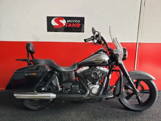 HARLEY-DAVIDSON DYNA SWITCHBACK 