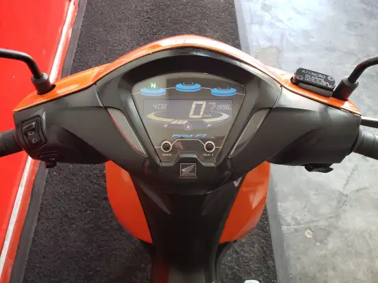 HONDA-BIZ 125i-2017