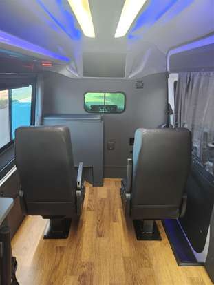 MERCEDES-BENZ-SPRINTER-2021