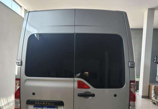 RENAULT-MASTER-2023