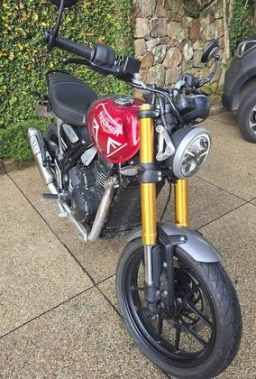 TRIUMPH SPEED 400 