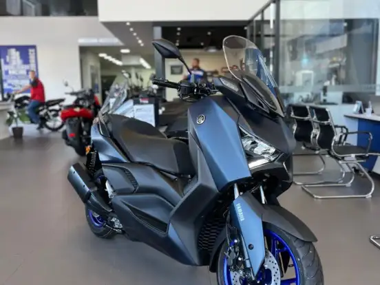 YAMAHA-XMAX 250 CONNECTED ABS YAMAHA-XMAX 250 CONNECTED ABS-2025