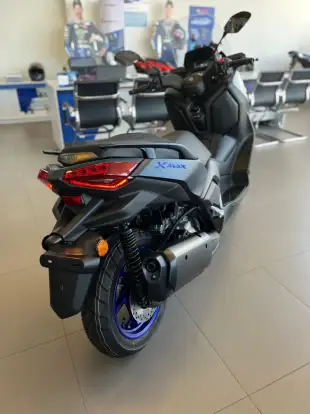 YAMAHA-XMAX 250 CONNECTED ABS-2025