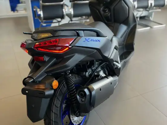 YAMAHA-XMAX 250 CONNECTED ABS YAMAHA-XMAX 250 CONNECTED ABS-2025