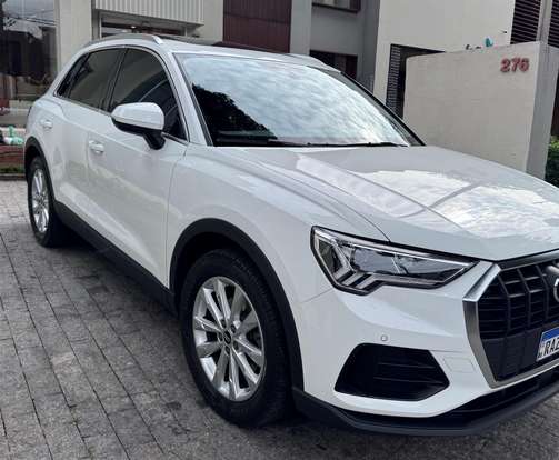 AUDI-Q3-2021