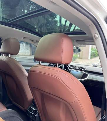 AUDI-Q3-2021