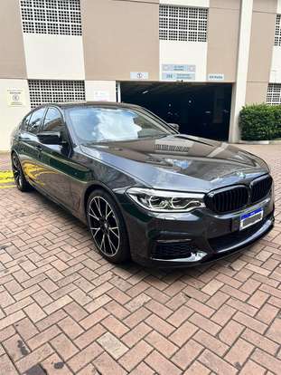 BMW-540i-2017