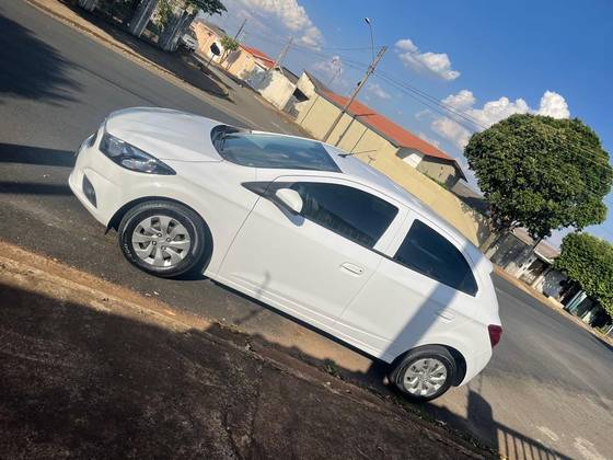 CHEVROLET ONIX 1.0 MPFI LT 8V FLEX 4P MANUAL