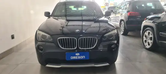 BMW-X1-2011