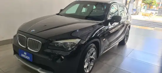 BMW-X1-2011