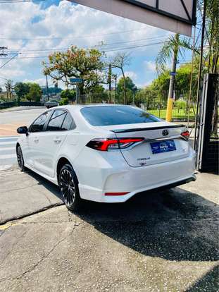 TOYOTA-COROLLA-2024