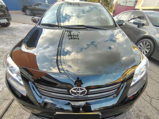 TOYOTA-COROLLA-2010