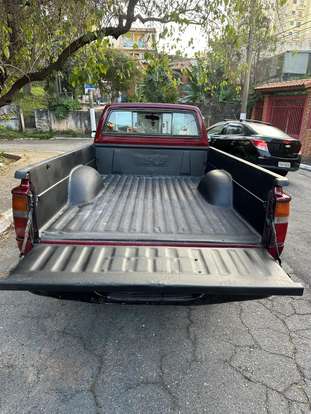 TOYOTA-HILUX-1997