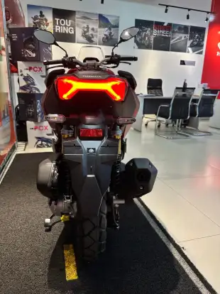 HONDA-ADV-2025