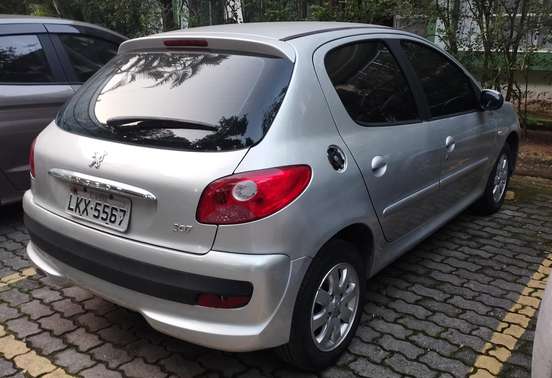 PEUGEOT-207-2009
