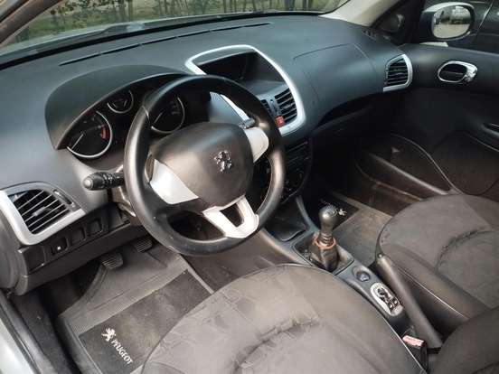 PEUGEOT-207-1.4 XR 8V FLEX 4P MANUAL PEUGEOT-207-2009