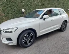 VOLVO XC60 2.0 T5 GASOLINA MOMENTUM AWD GEARTRONIC VOLVO XC60 2.0 T5 GASOLINA MOMENTUM AWD GEARTRONIC