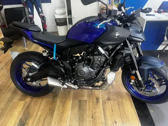 YAMAHA MT-07 CONNECTED ABS YAMAHA MT-07 CONNECTED ABS