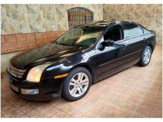 FORD-FUSION-2007