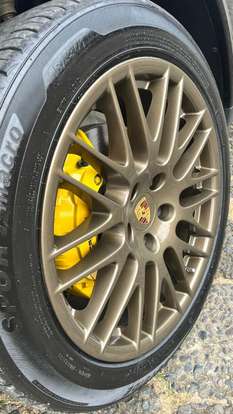 PORSCHE-CAYENNE-2017