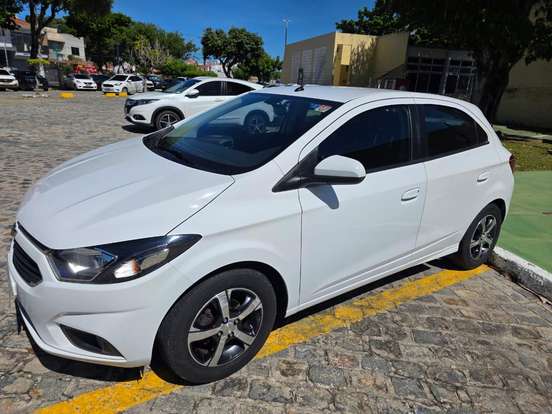 CHEVROLET-ONIX-2018