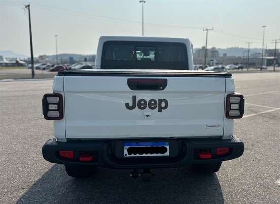 JEEP-GLADIATOR-2022