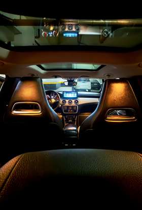 MERCEDES-BENZ-GLA 200-2017